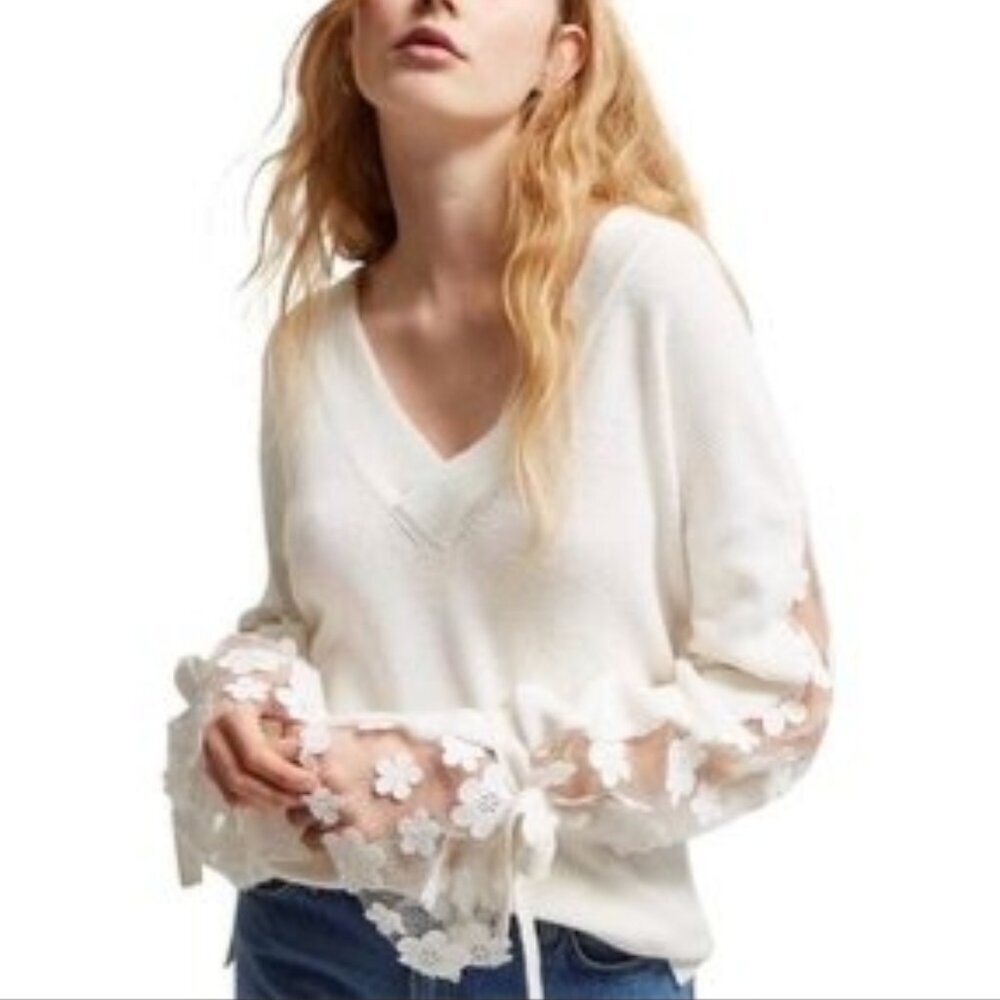 French Connection Caballo Appliqué Flower Sleeve Sweater Small, SUMMER WHITE NWT